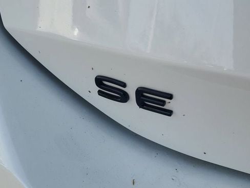New 2026 Volkswagen Tiguan SE R-Line FWD image 6