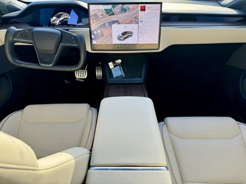 Used 2021 Tesla Model S Plaid image 16