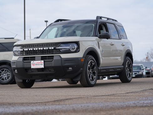 New 2025 Ford Bronco Sport Outer Banks w/ Outer Banks Tech Package+ image 8
