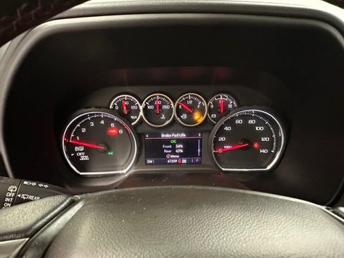 Used 2021 Chevrolet Suburban RST w/ Luxury Package image 33