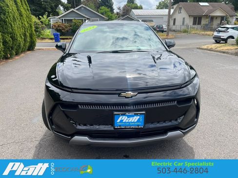 Used 2024 Chevrolet Equinox EV LT FWD image 19