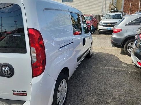 Used 2019 RAM ProMaster City Tradesman SLT image 4