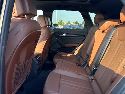 Used 2020 Audi Q5 Prestige w/ Prestige Package AWD/4WD image 15