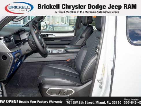 New 2025 Jeep Wagoneer L Series II w/ Convenience Group I image 17