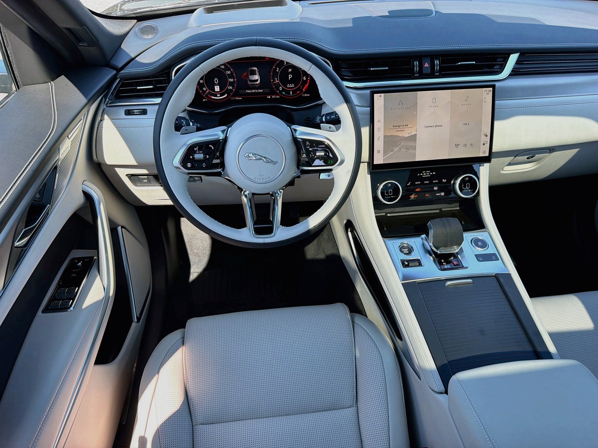 New 2026 Jaguar F-PACE R-Dynamic S AWD/4WD image 17
