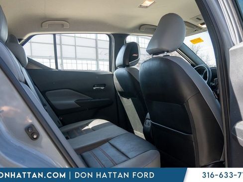 Used 2021 Nissan Kicks SR w/ SR Premium Package image 17