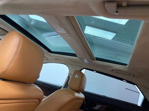 Used 2017 Jaguar XJ L Portfolio image 38