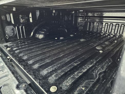 Used 2022 Ford F250 Lariat w/ Tremor Off-Road Package image 5