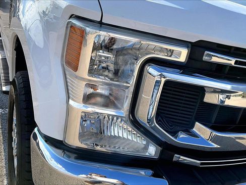 Used 2021 Ford F250 XLT AWD/4WD image 30