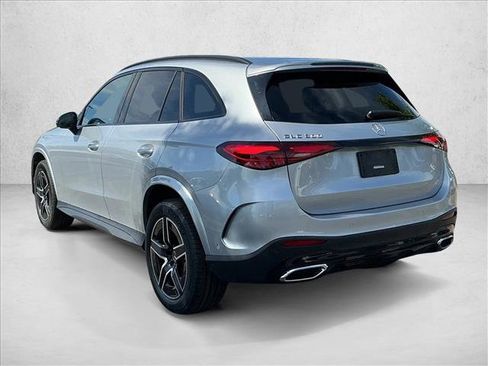 Used 2023 Mercedes-Benz GLC 300 4MATIC image 7