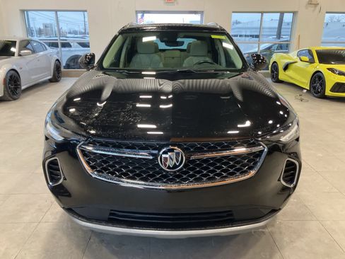 Used 2023 Buick Envision Avenir image 2