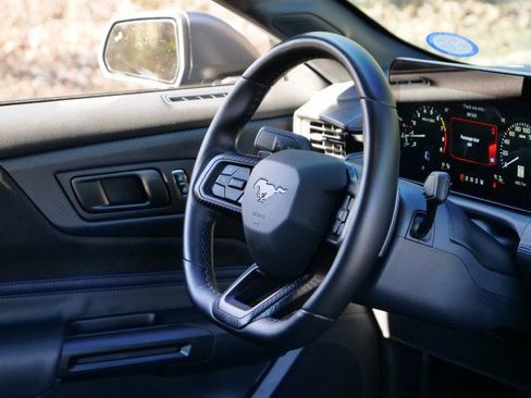 Used 2025 Ford Mustang Dark Horse image 40