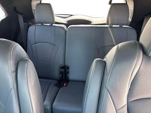 Used 2023 Buick Enclave Essence w/ Experience Buick Package FWD image 16