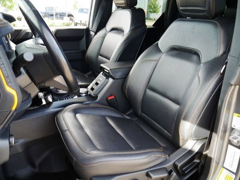 Used 2024 Ford Bronco Badlands AWD/4WD image 13