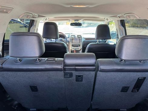 Used 2016 Lexus GX 460 w/ Premium Package image 45