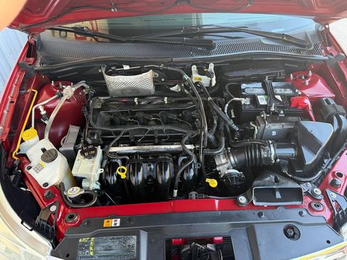 Used 2009 Ford Focus SE FWD image 25