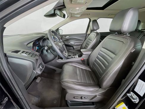 Used 2017 Ford Escape Titanium w/ Equipment Group 301A AWD/4WD image 24