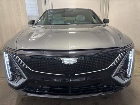 Used 2024 Cadillac Lyriq Sport w/ LPO, Floor Liner Package AWD/4WD image 2