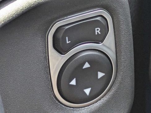 Used 2023 Jeep Wrangler Unlimited Sahara w/ LED Lighting Group AWD/4WD image 24