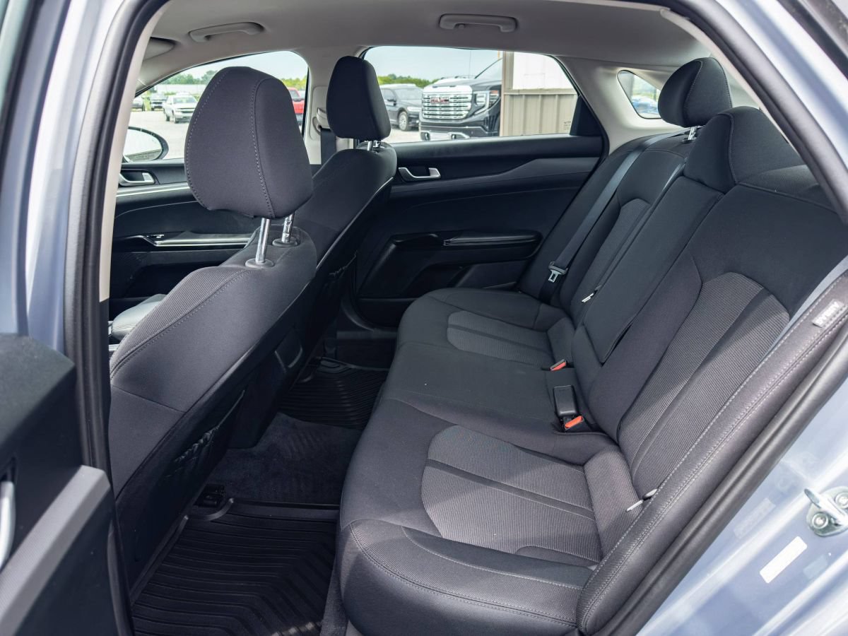 Used 2021 Kia K5 LXS FWD image 9
