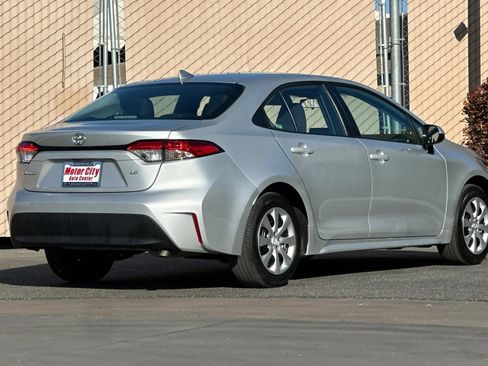 Used 2026 Toyota Corolla LE FWD image 4