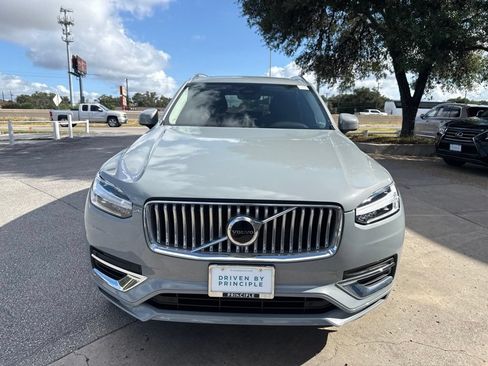 Certified 2024 Volvo XC90 T8 Core AWD/4WD image 2