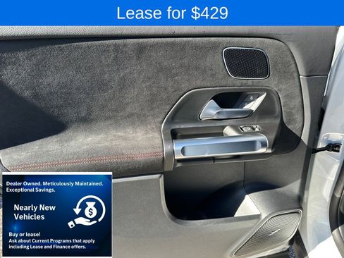 Used 2025 Mercedes-Benz GLB 250 image 28