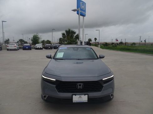 Certified 2023 Honda Accord Touring image 2