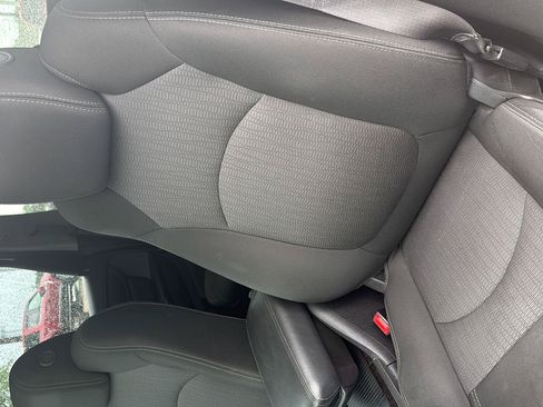 Used 2015 Chevrolet Traverse LT AWD/4WD image 11