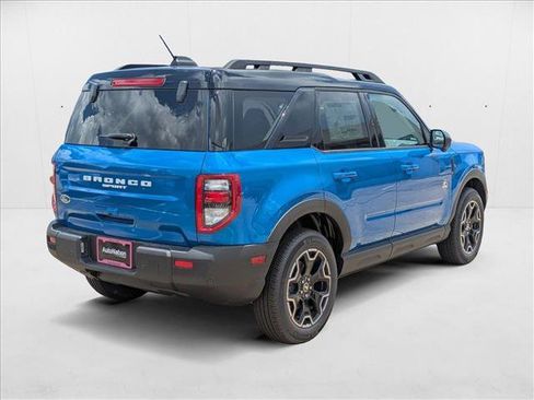 New 2025 Ford Bronco Sport Outer Banks w/ Outer Banks Tech Package+ image 2