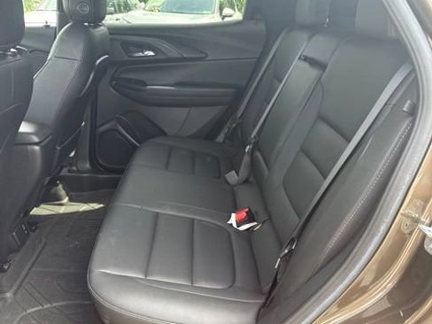 Used 2022 Chevrolet TrailBlazer ACTIV w/ Sun and Liftgate Package FWD image 10