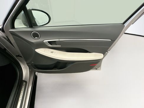 Used 2021 Hyundai Sonata Limited w/ Cargo Package FWD image 32