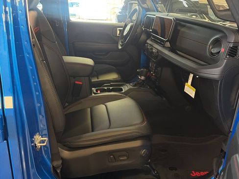 New 2026 Jeep Wrangler Unlimited Rubicon AWD/4WD image 17
