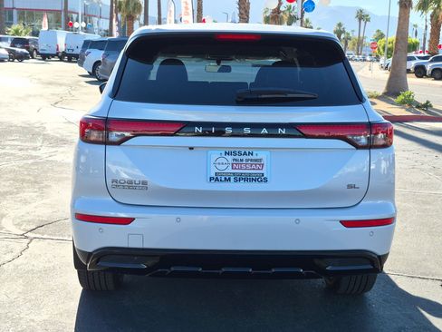 New 2026 Nissan Rogue SL AWD/4WD image 4