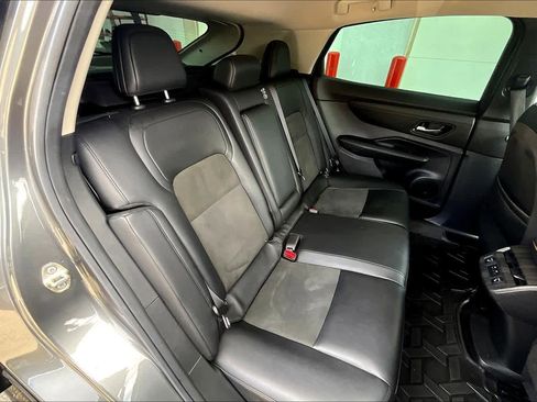 Used 2023 Nissan Ariya FWD image 19