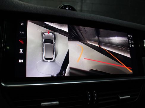 Used 2022 Porsche Cayenne Platinum Edition image 66