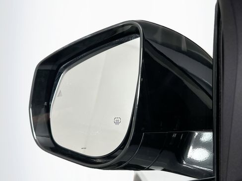 Used 2023 Jeep Grand Cherokee 4x4 image 16