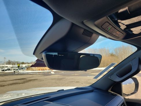 New 2026 GMC Yukon AT4 w/ AT4 Premium Plus Package image 26