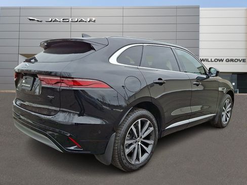 Used 2026 Jaguar F-PACE R-Dynamic S AWD/4WD image 2