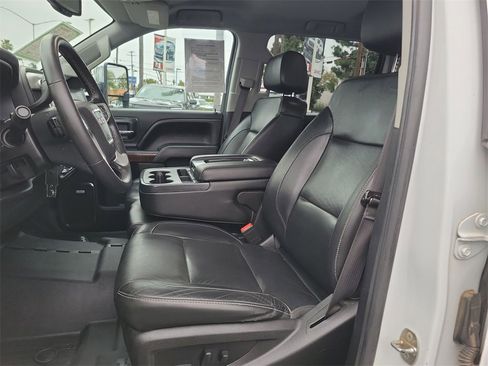 Used 2018 GMC Sierra 2500 SLT w/ Duramax Plus Package image 18