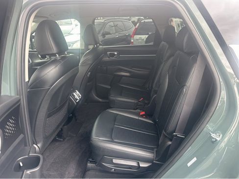 Certified 2025 Kia Sorento EX image 16