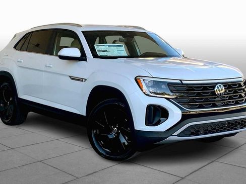 New 2026 Volkswagen Atlas Cross Sport SE image 1