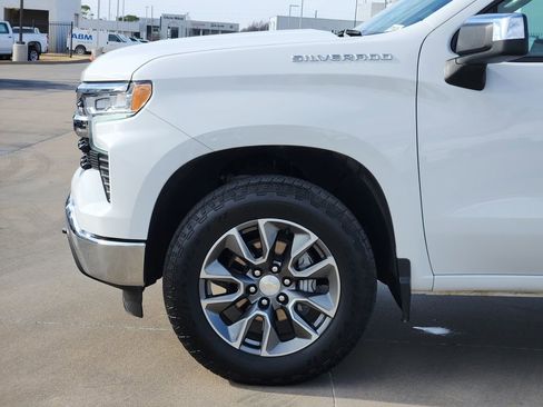 Used 2024 Chevrolet Silverado 1500 LT image 10