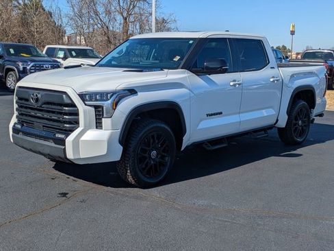 Used 2024 Toyota Tundra Limited image 8