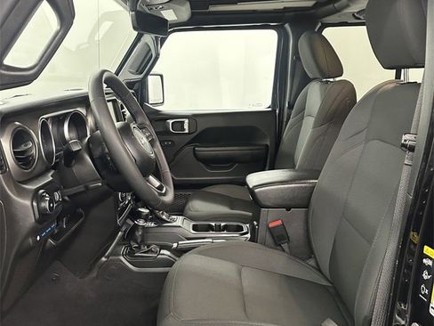 Used 2023 Jeep Wrangler Willys 4xe w/ Sun & Screen Package image 11