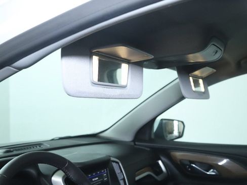 Used 2020 GMC Terrain SLE AWD/4WD image 19