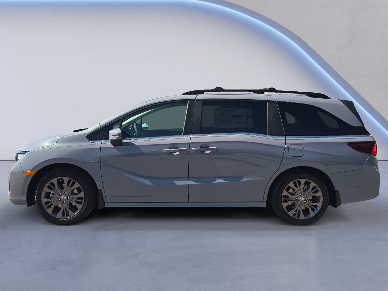 New 2027 Honda Odyssey Touring image 2