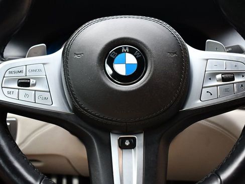 Used 2022 BMW 750i xDrive 750i xDrive w/ M Sport Package image 30