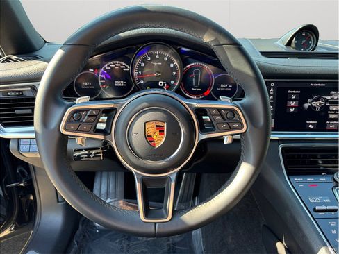 Used 2018 Porsche Panamera 4S image 26