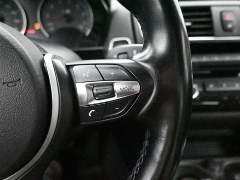 Used 2017 BMW M2 image 44